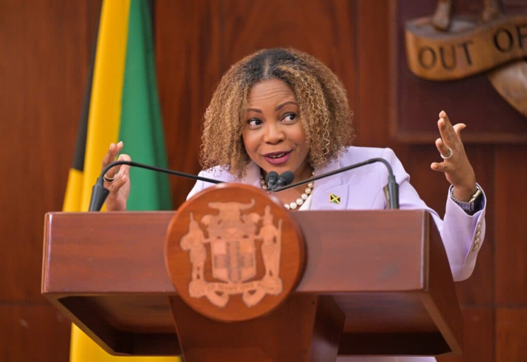 Jamaïque : la lutte contre la désinformation, un défi pour la jeune génération